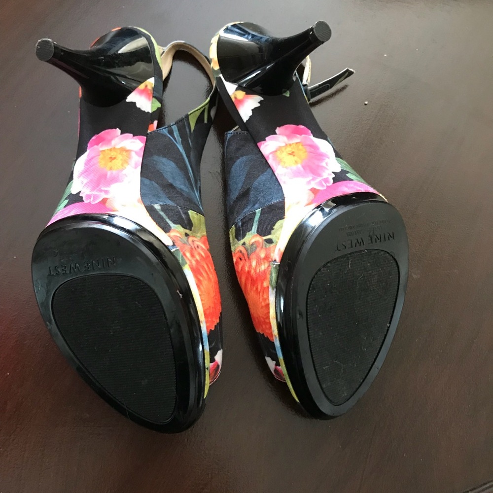 Nine West peep toe pumps  pumps . New , size 8